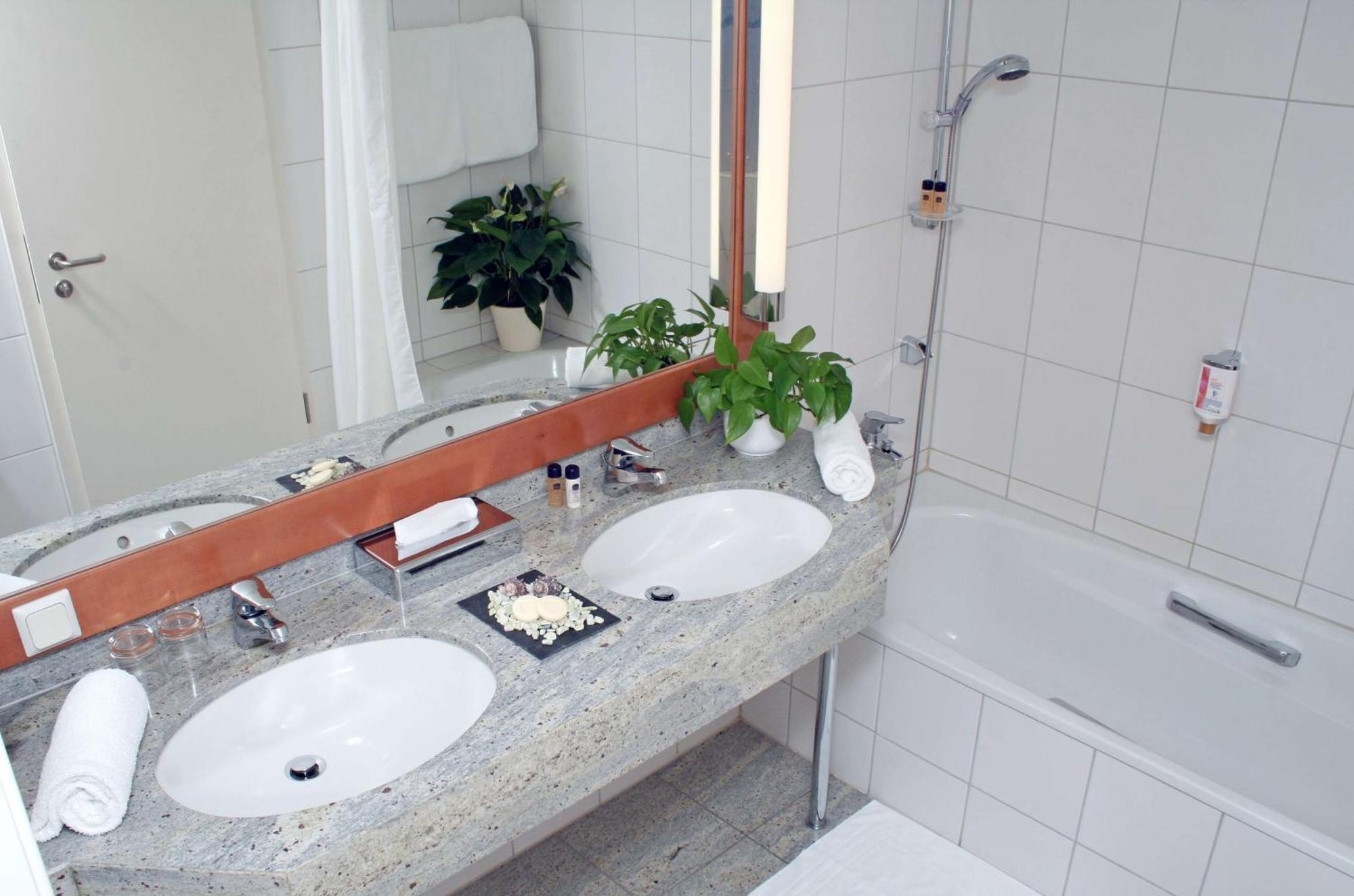 Best Western Hotel Halle-Мерзебург Экстерьер фото