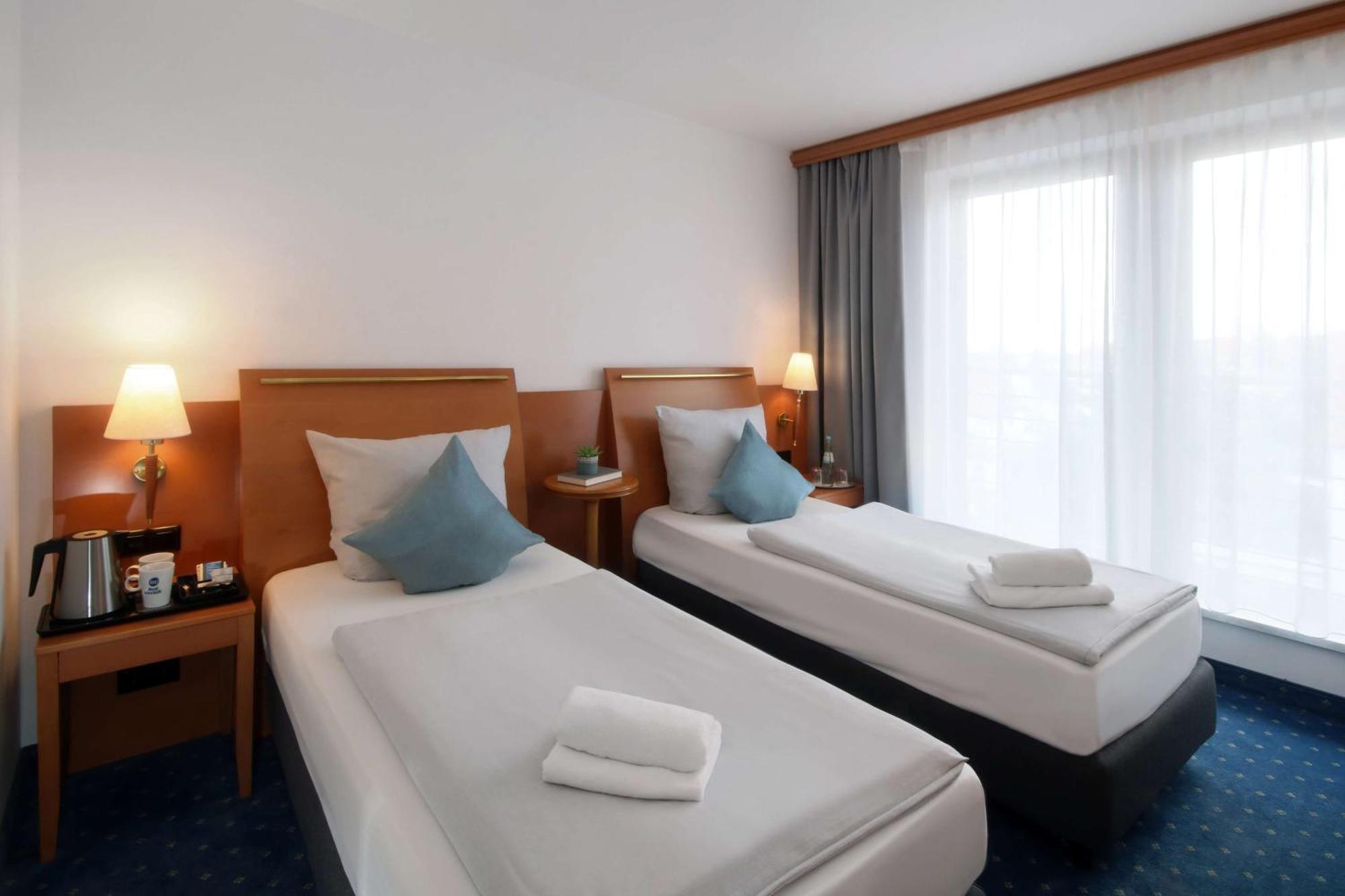 Best Western Hotel Halle-Мерзебург Экстерьер фото