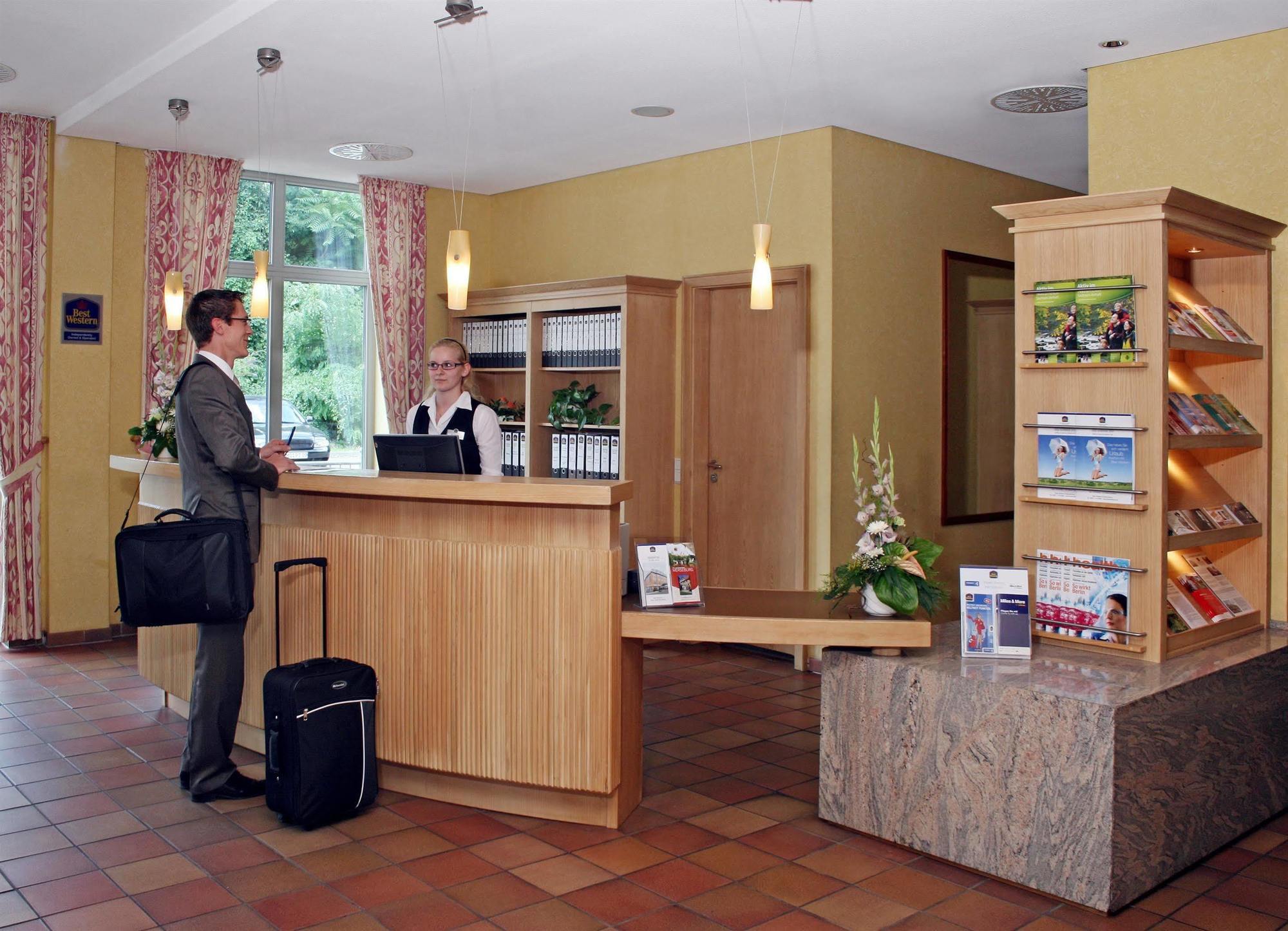 Best Western Hotel Halle-Мерзебург Интерьер фото